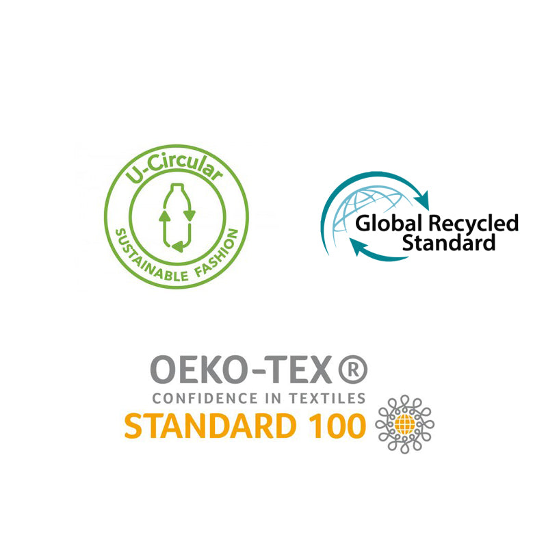 Dein Stoff besteht aus recyceltem Polyester und ist nach dem Global Recycled Standard und U-Circular Sustainable Fashion zertifiziert. Die Etiketten sind aus dem gleichen Material und Oekotex 100 zertifiziert. Das Garn ist Oekotex 100